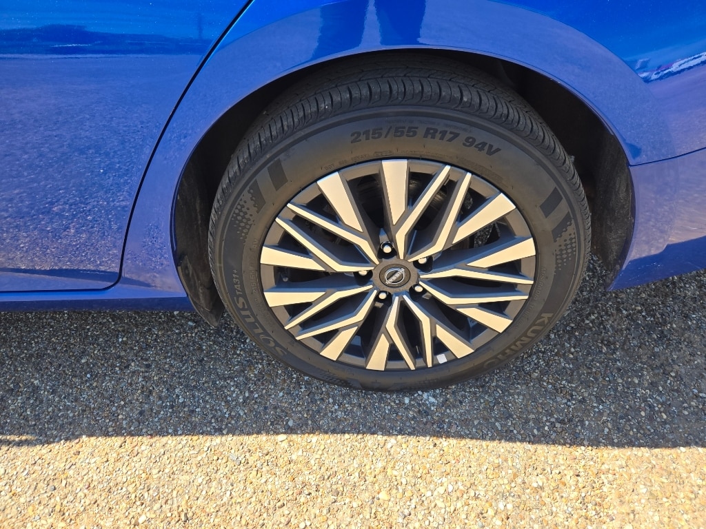 2025 Nissan Altima SV - Photo 10