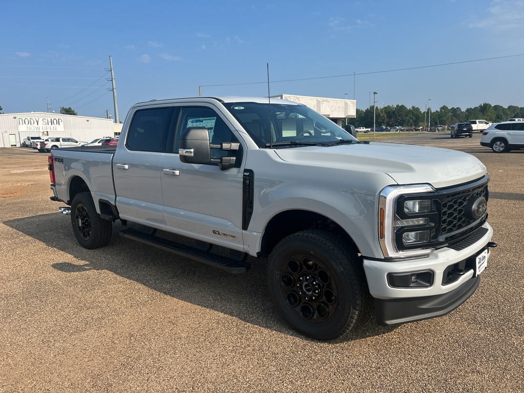 2026 Ford F-250 Super Duty XLT - Photo 7