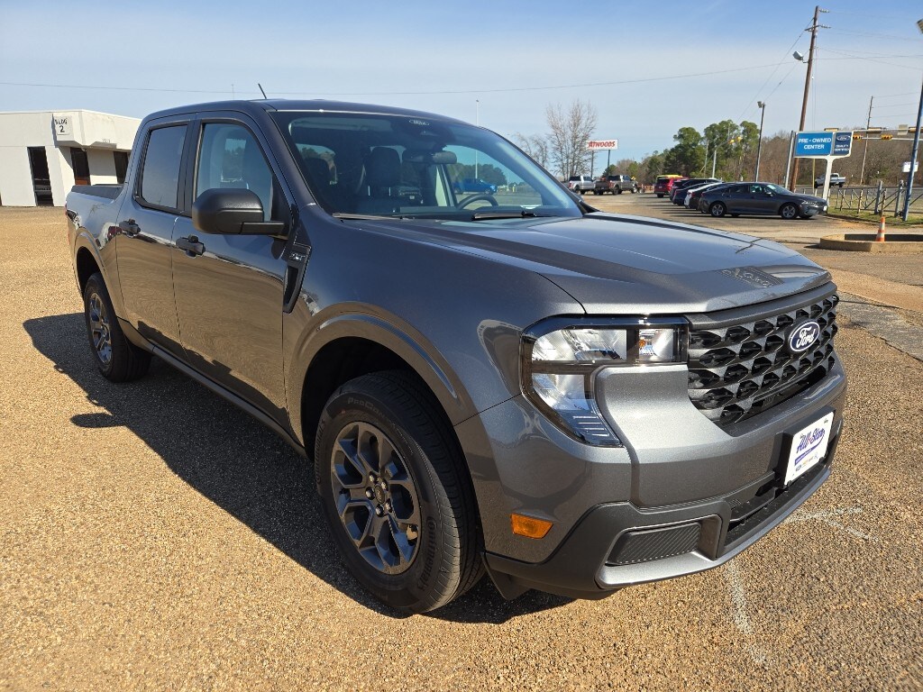 2026 Ford Maverick XLT photo 2