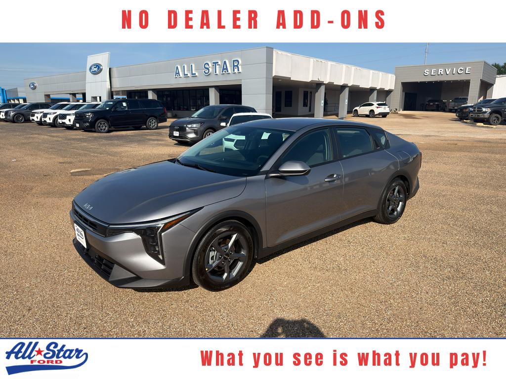 2025 Kia K4 LXS AT's photo
