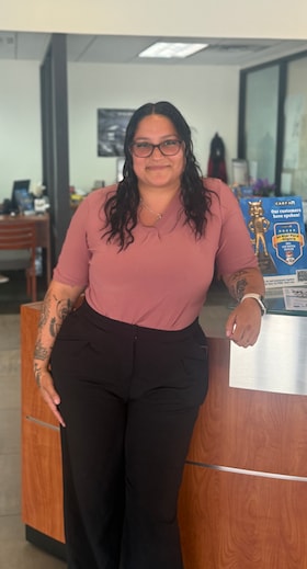 Staff member Dani Arredondo from ID_f081c265b190
