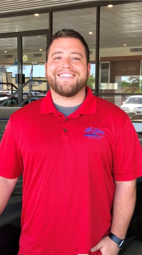 Staff member Micheal Guevara from ID_e97c0df8e7ee