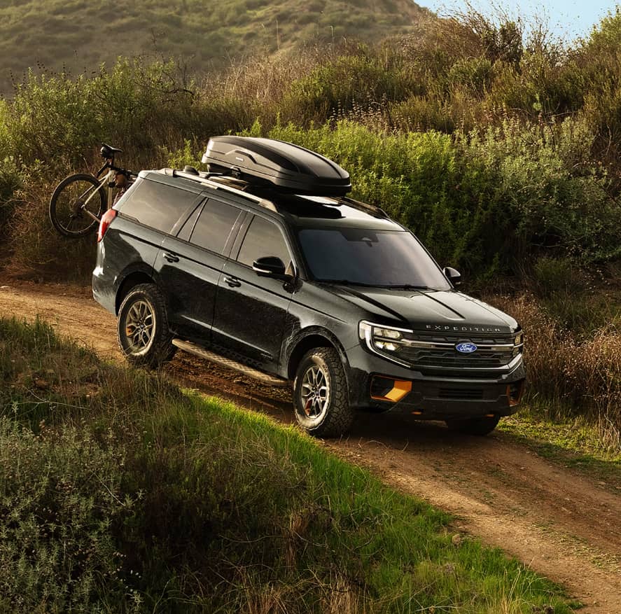 2027%20Ford%20Expedition%20vs.%20Nissan%20Armada%20Which%20Is%20Better.jpg