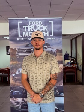 Staff member Logan Simmons from ID_f081c265b190