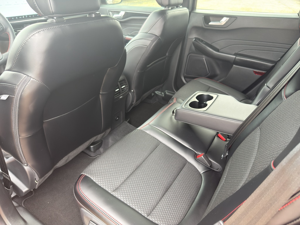 2026 Ford Escape ST-Line Elite - Photo 23