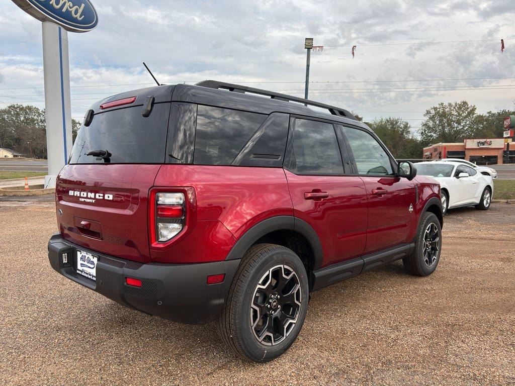 2025 Ford Bronco Sport Outer Banks photo 4