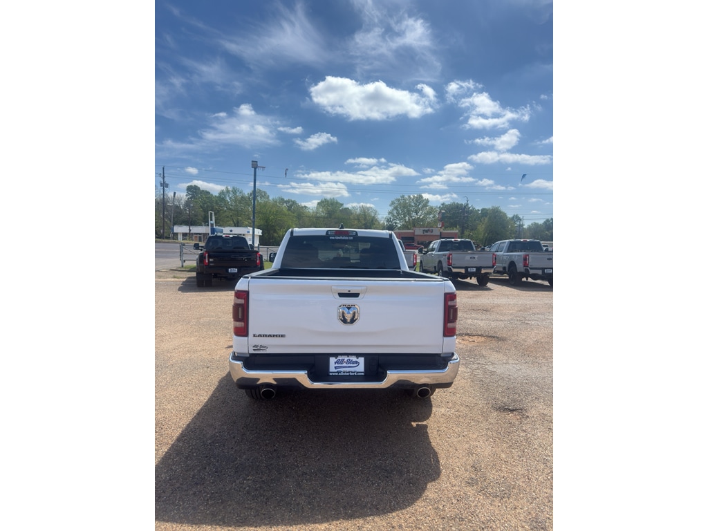 2024 Ram 1500 Laramie photo 3