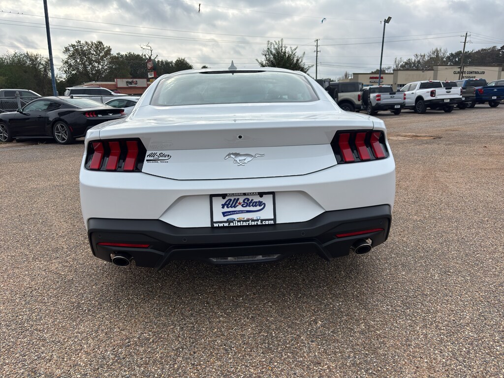 2026 Ford Mustang EcoBoost photo 4