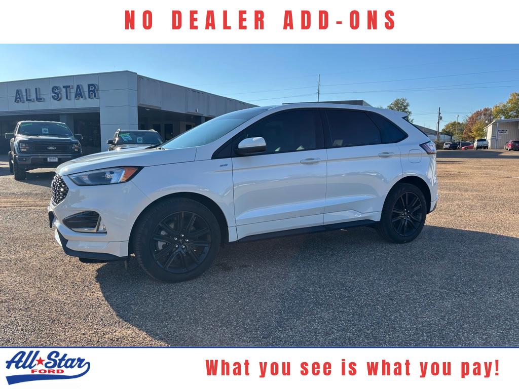 2024 Ford Edge ST-Line's photo