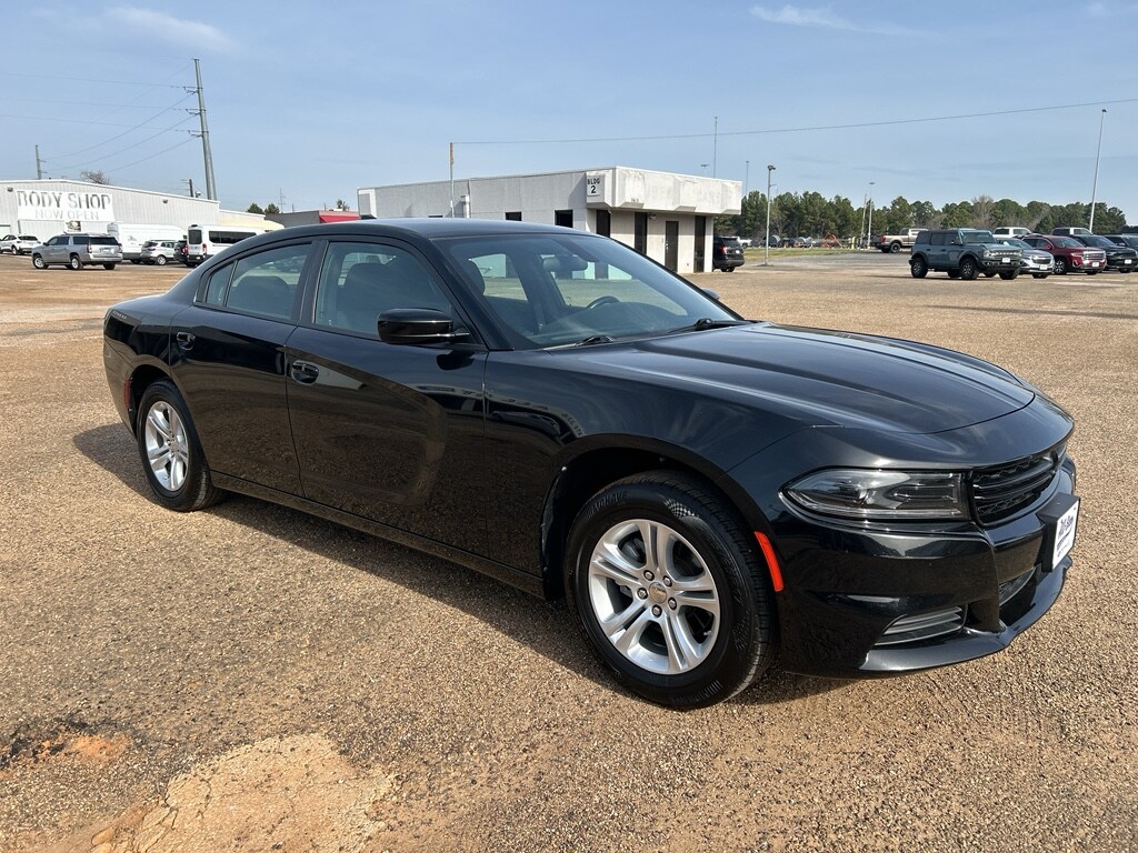 2023 Dodge Charger SXT photo 4