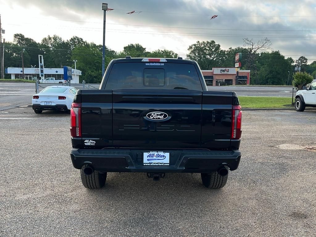 2025 Ford F-150 Lariat photo 4