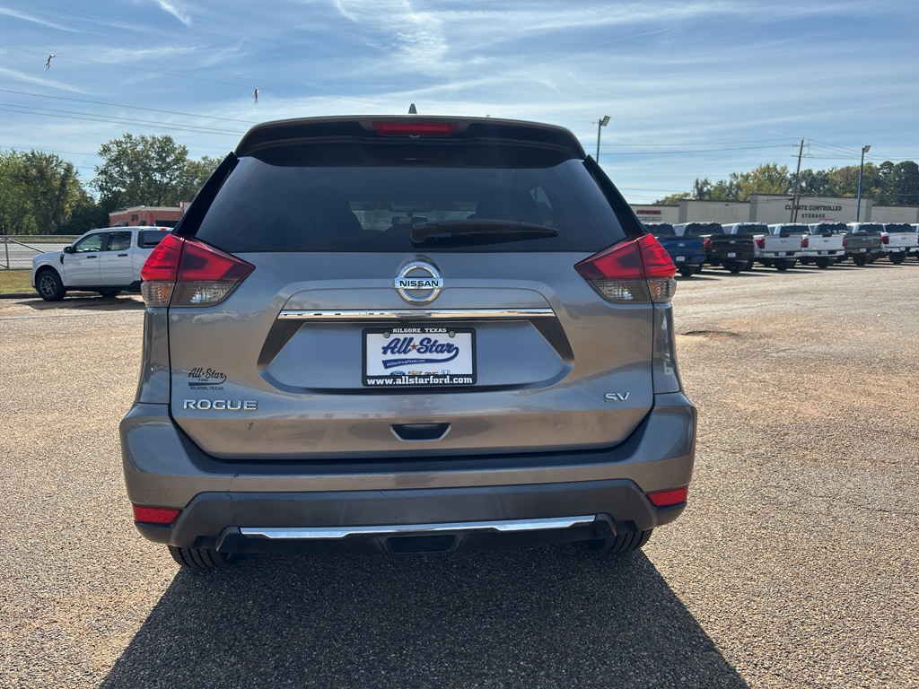 Used 2017 Nissan Rogue SV Sport Utility