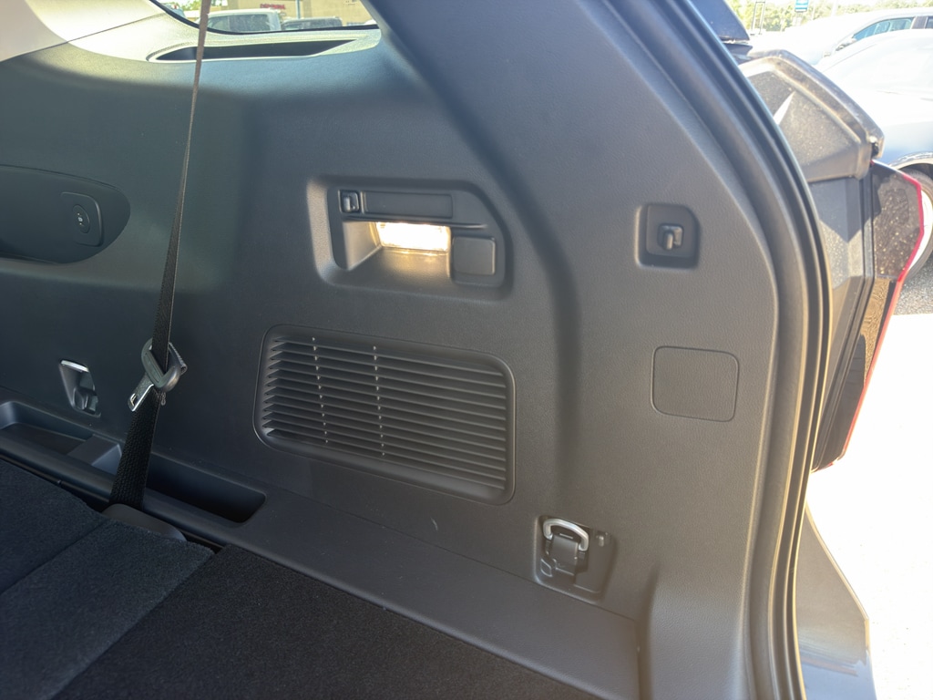 2026 Ford Explorer Active - Photo 17