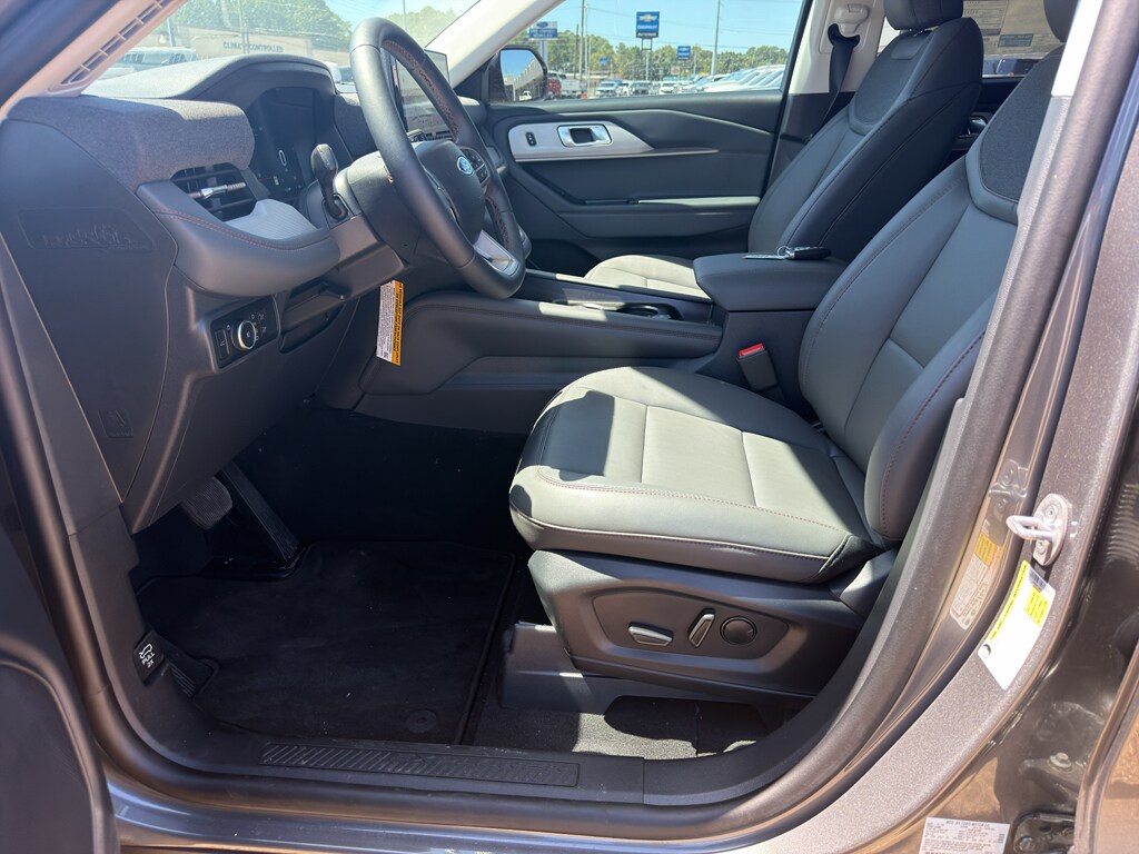 2026 Ford Explorer Active - Photo 25