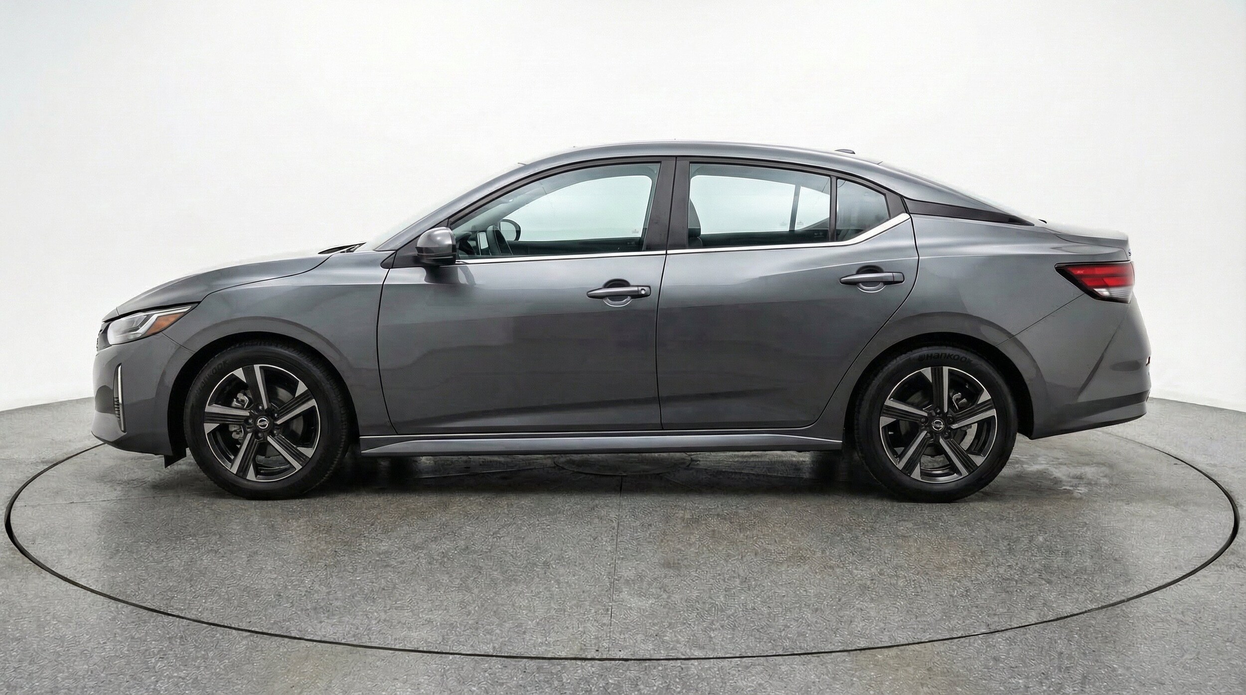 Thumbnail: 2025 Nissan Sentra - 5