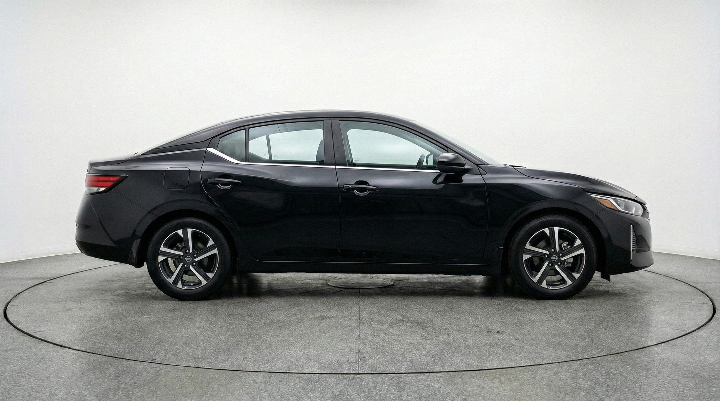 Thumbnail: 2025 Nissan Sentra - 8