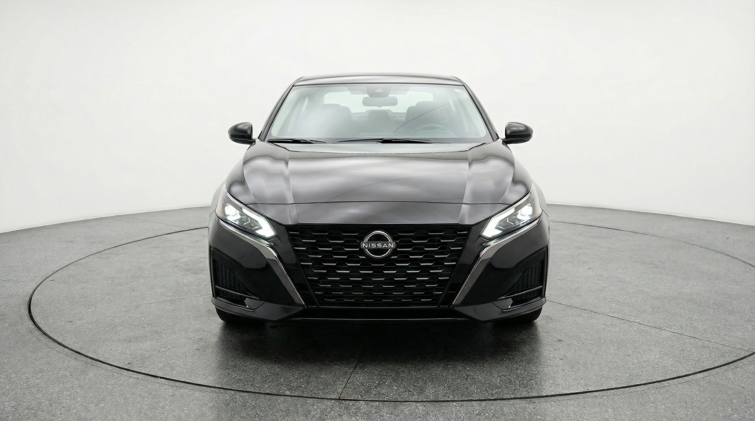 Thumbnail: 2025 Nissan Altima - 2