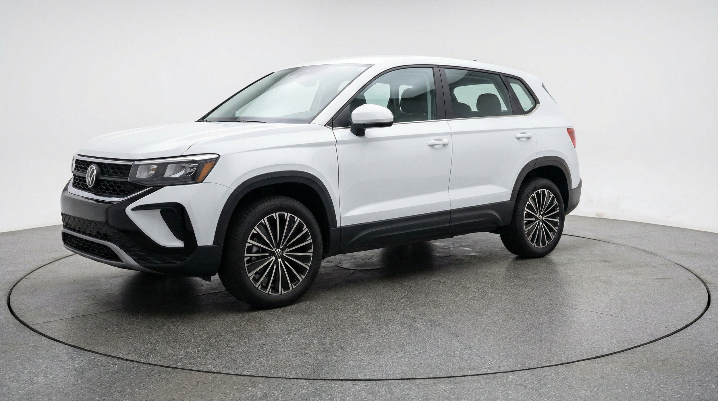 Thumbnail: 2026 Volkswagen Taos - 3
