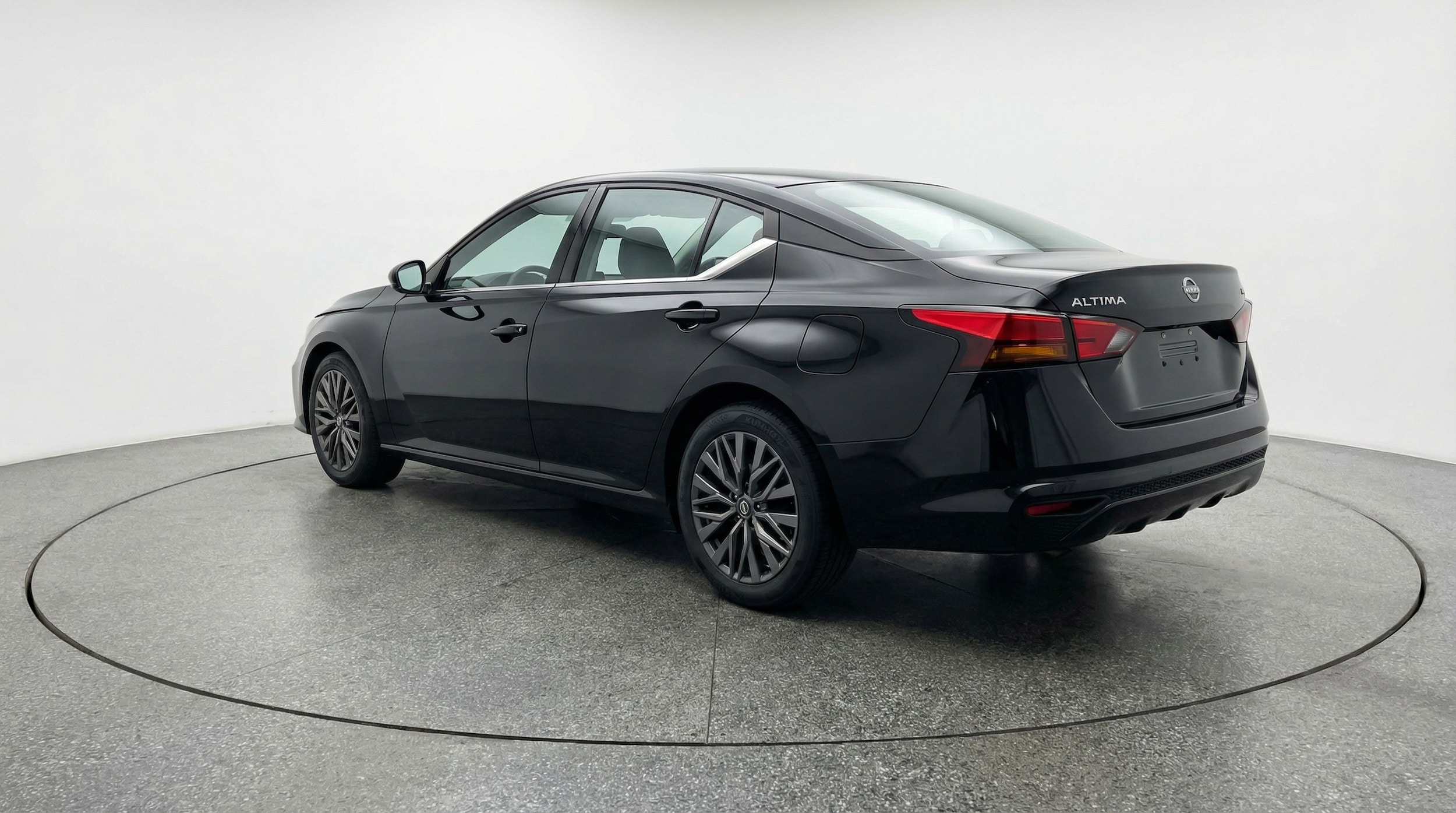 Thumbnail: 2025 Nissan Altima - 5