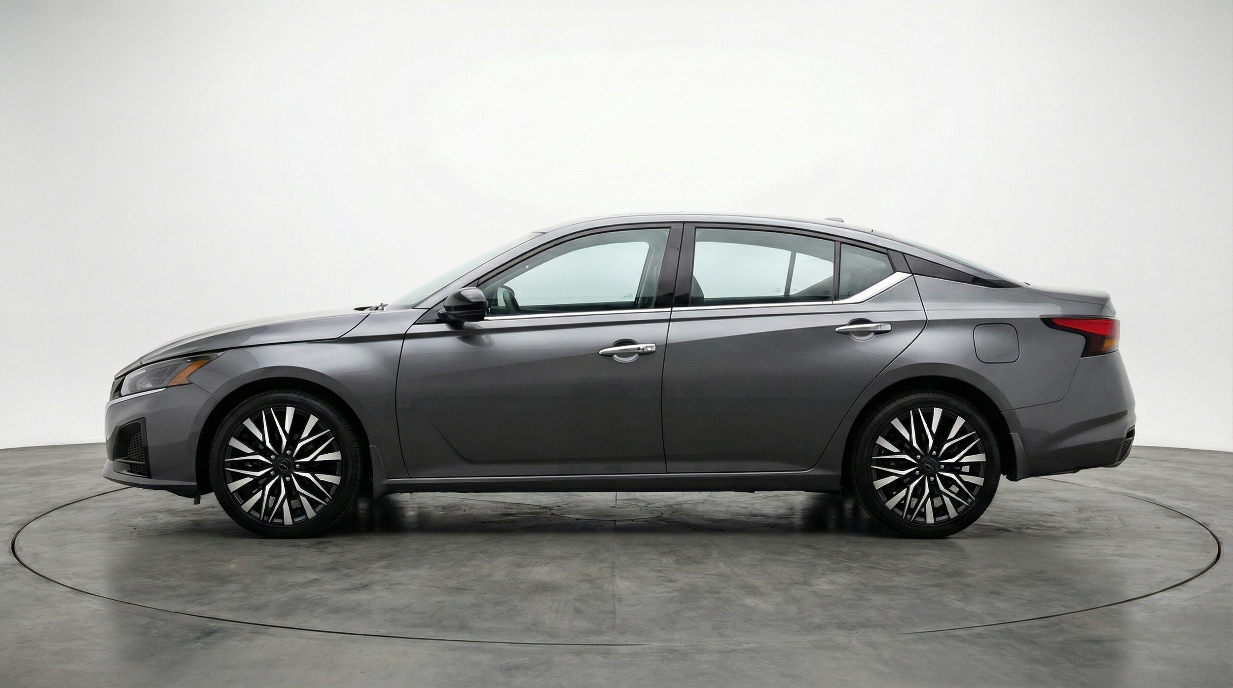 Thumbnail: 2025 Nissan Altima - 4