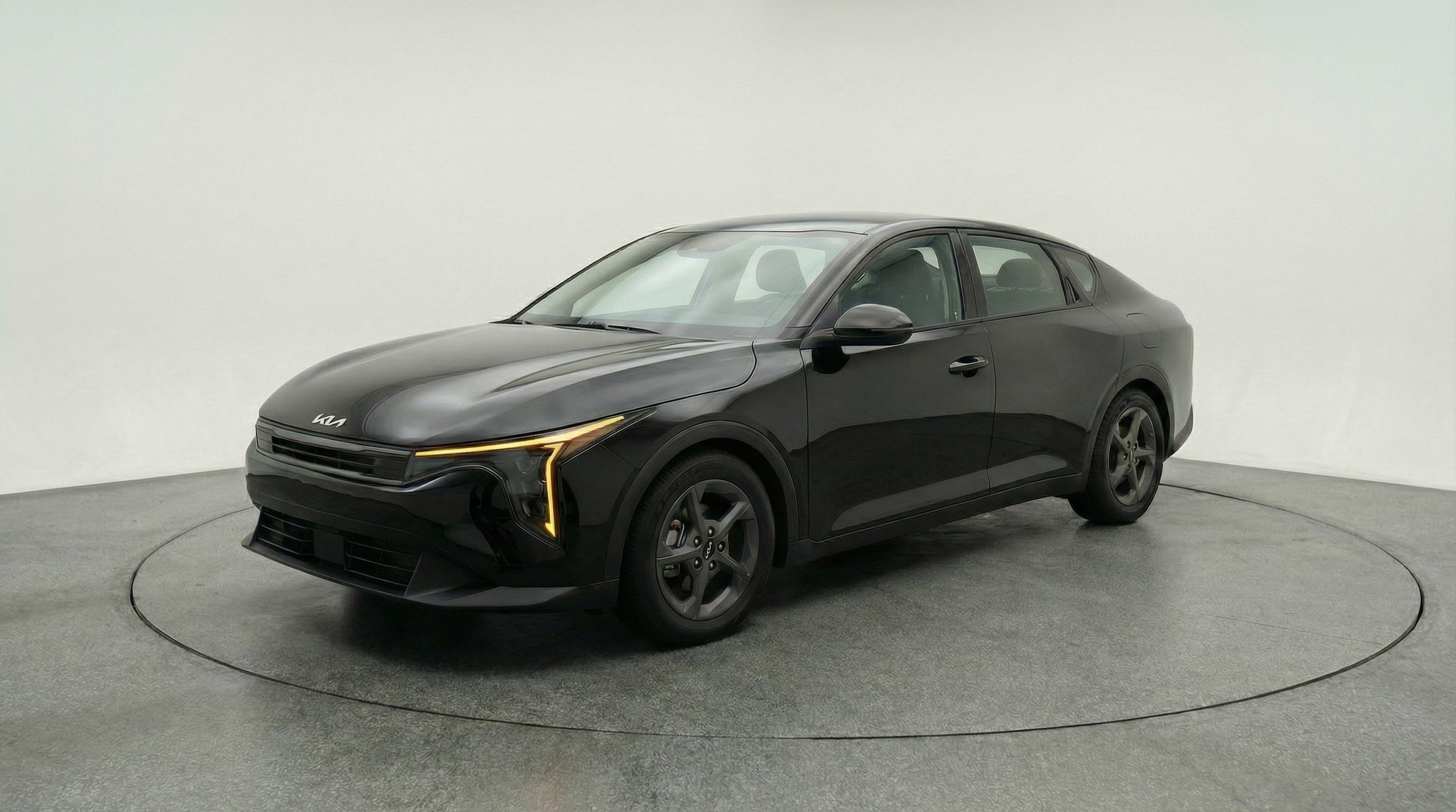 Thumbnail: 2025 Kia K4 - 3