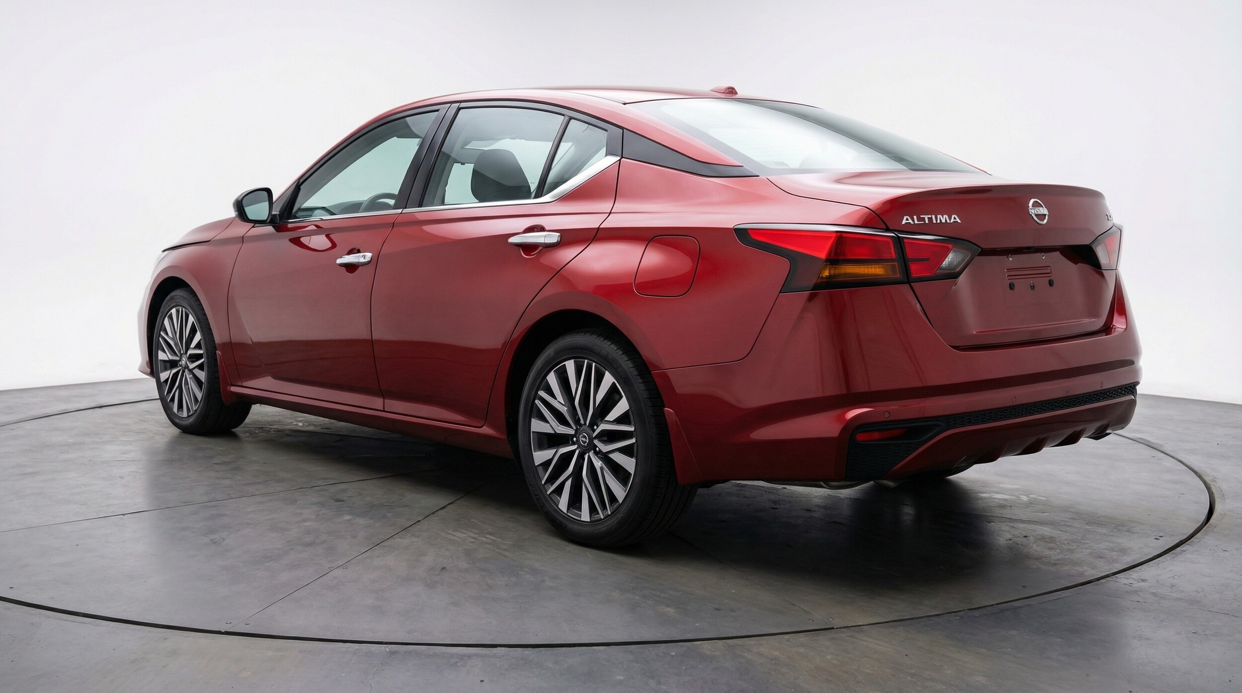 Thumbnail: 2025 Nissan Altima - 5