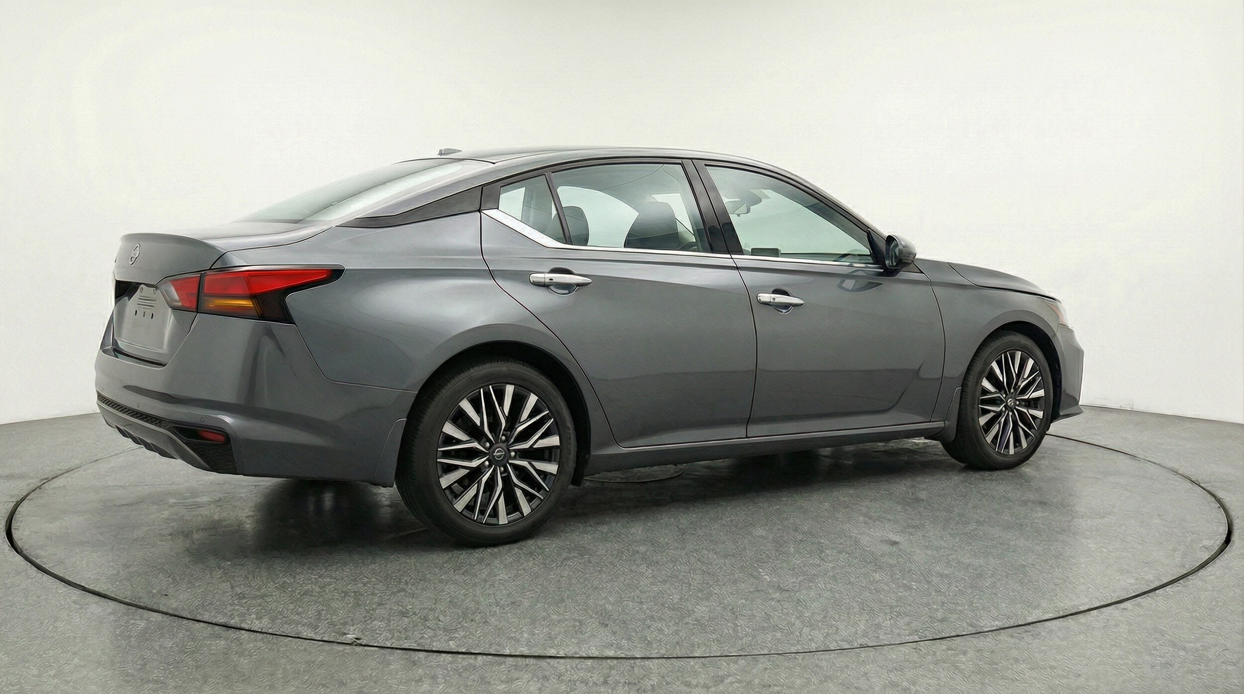 Thumbnail: 2025 Nissan Altima - 7