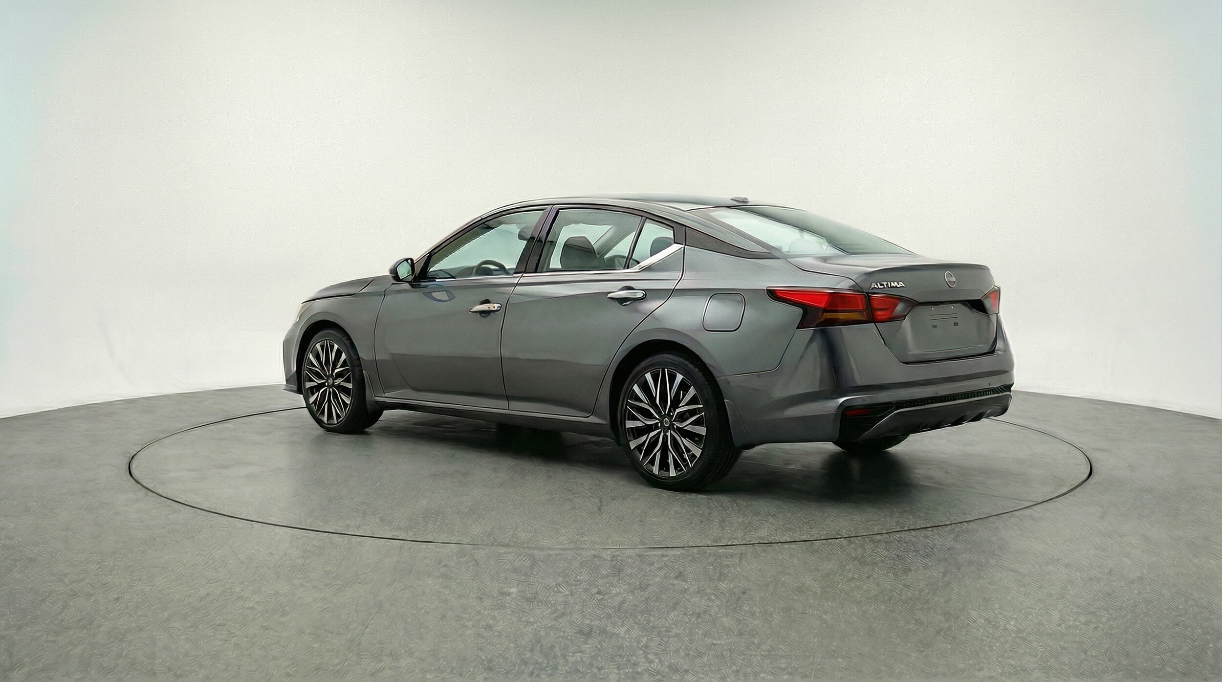 Thumbnail: 2025 Nissan Altima - 5