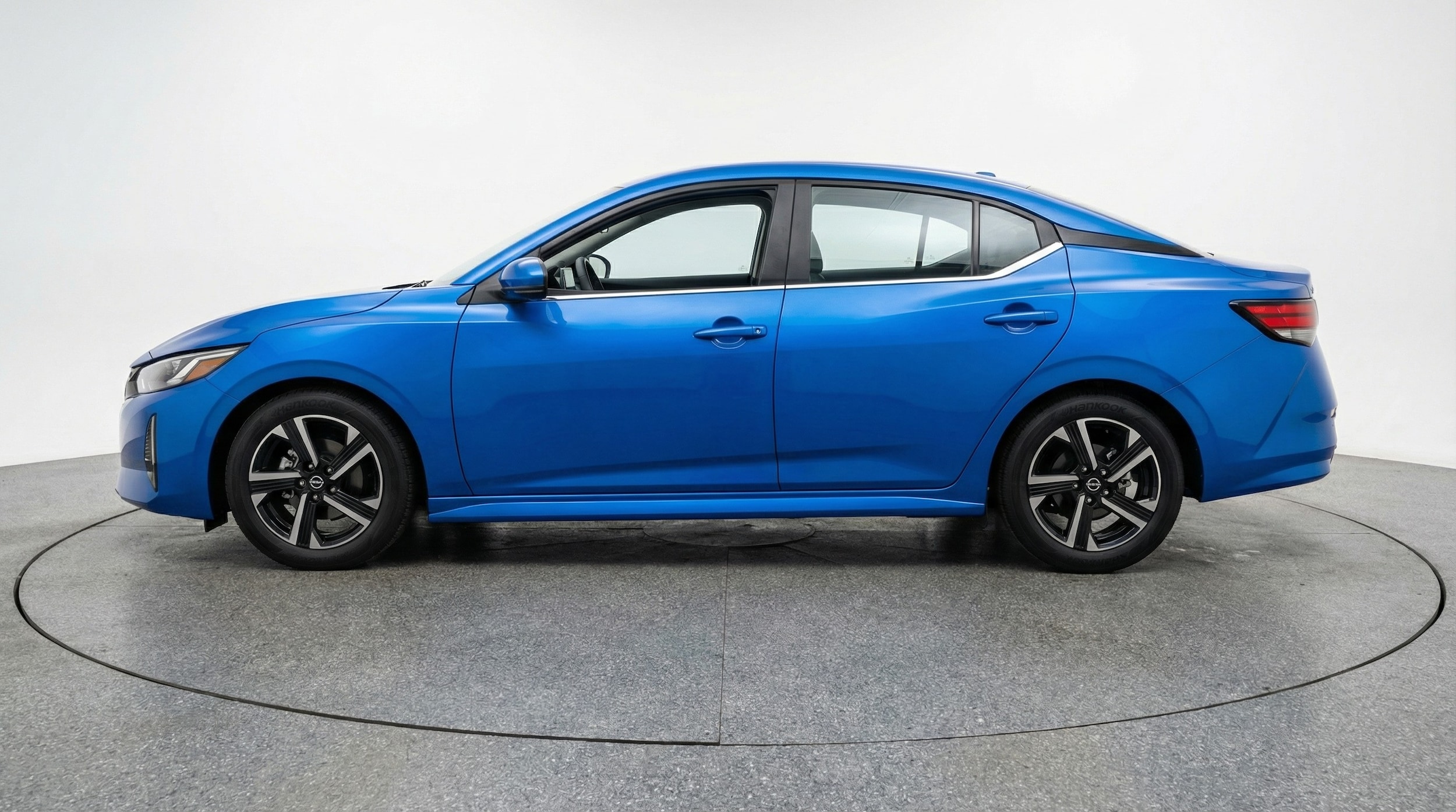 Thumbnail: 2025 Nissan Sentra - 4