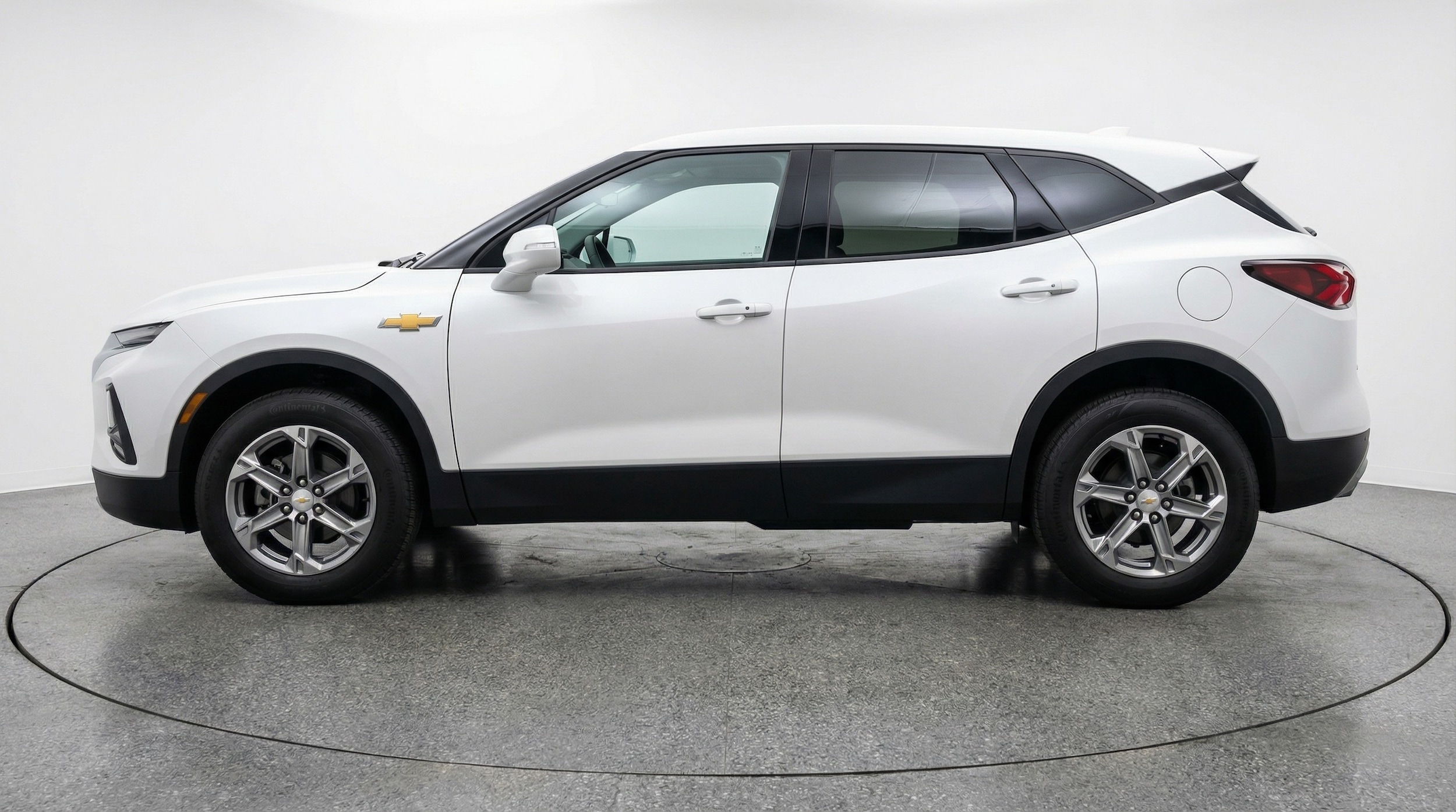 Thumbnail: 2025 Chevrolet Blazer - 4