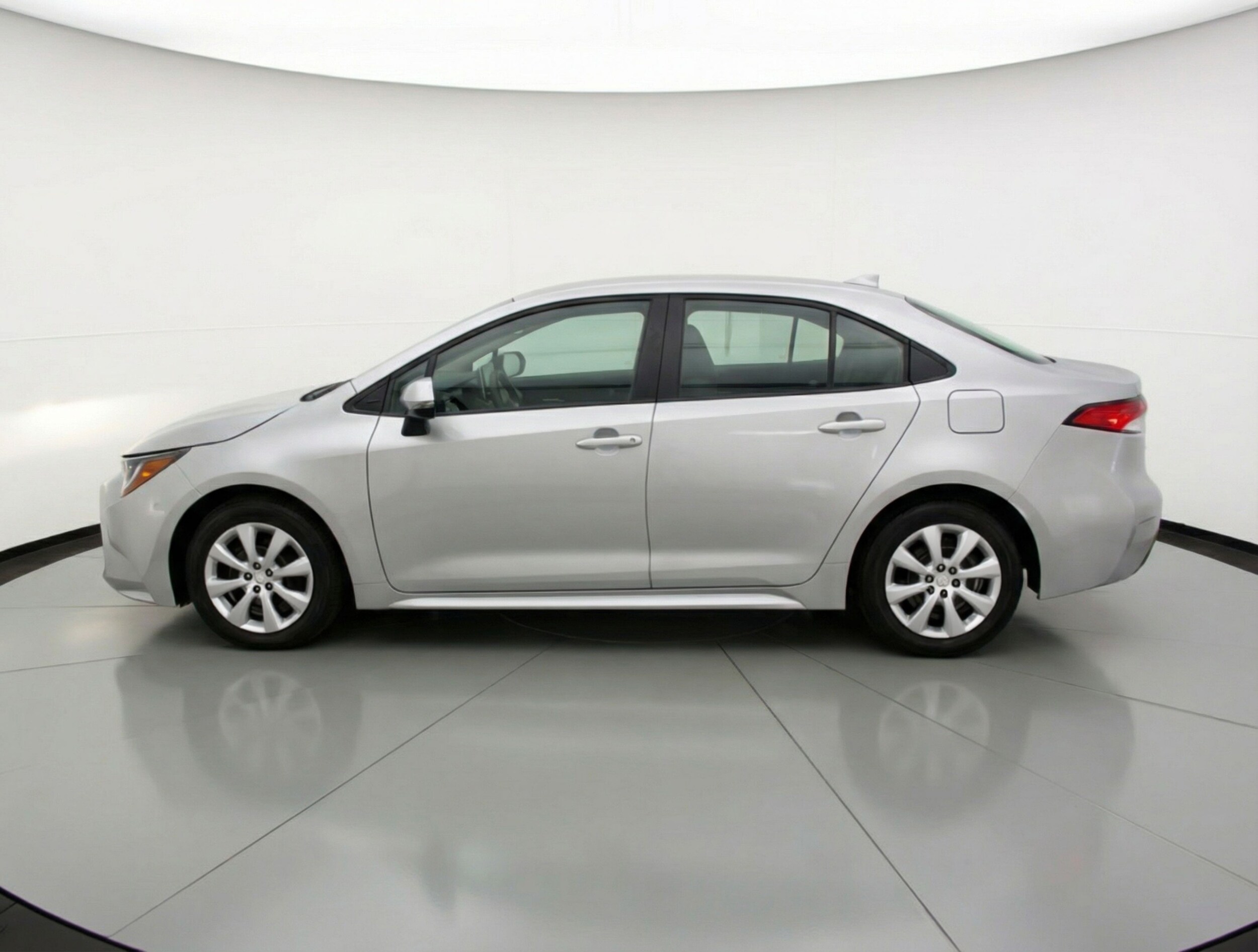 Thumbnail: 2025 Toyota Corolla - 4