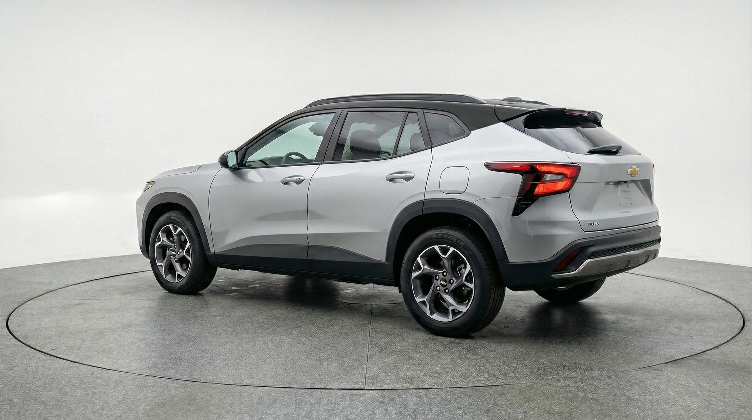 Thumbnail: 2025 Chevrolet Trax - 5