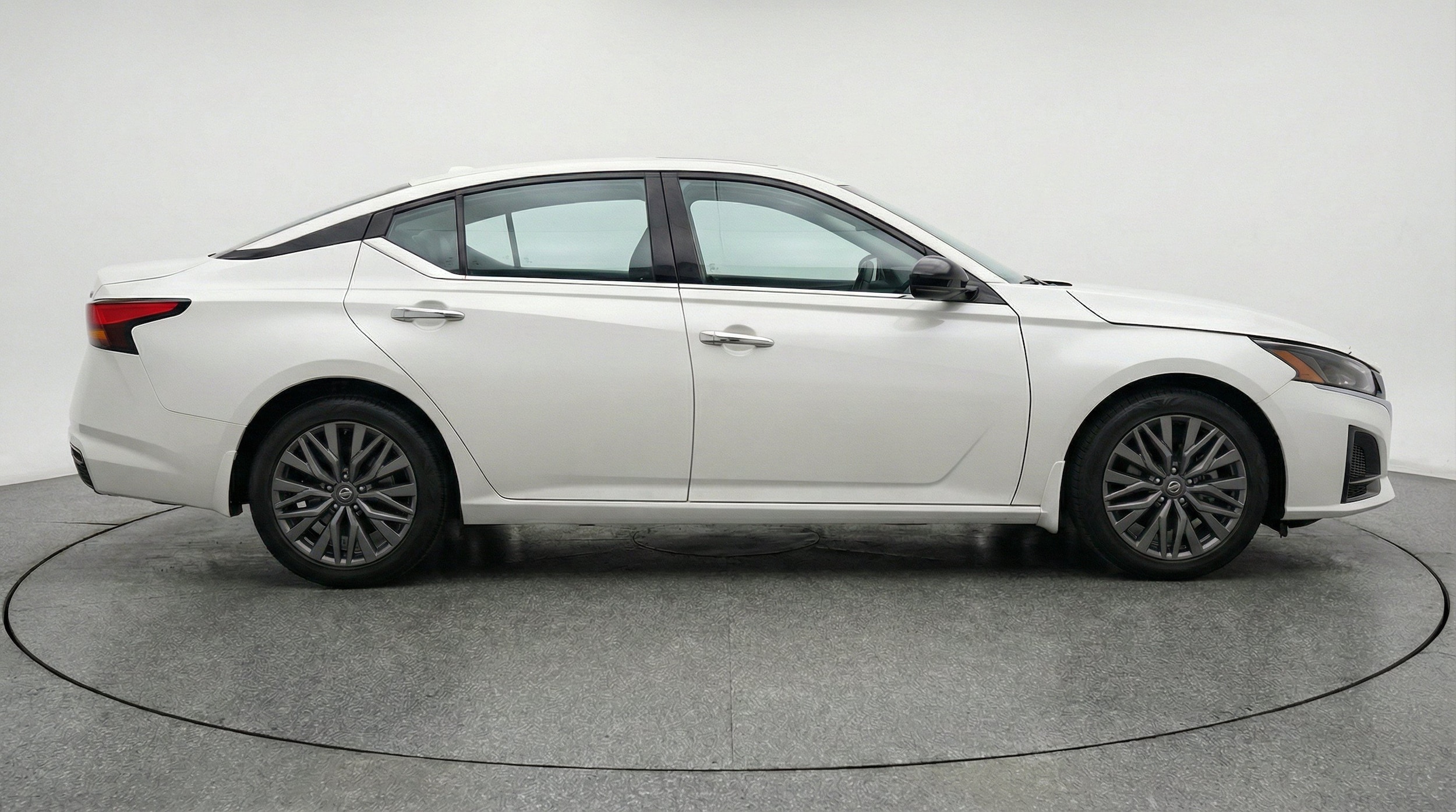 Thumbnail: 2025 Nissan Altima - 11