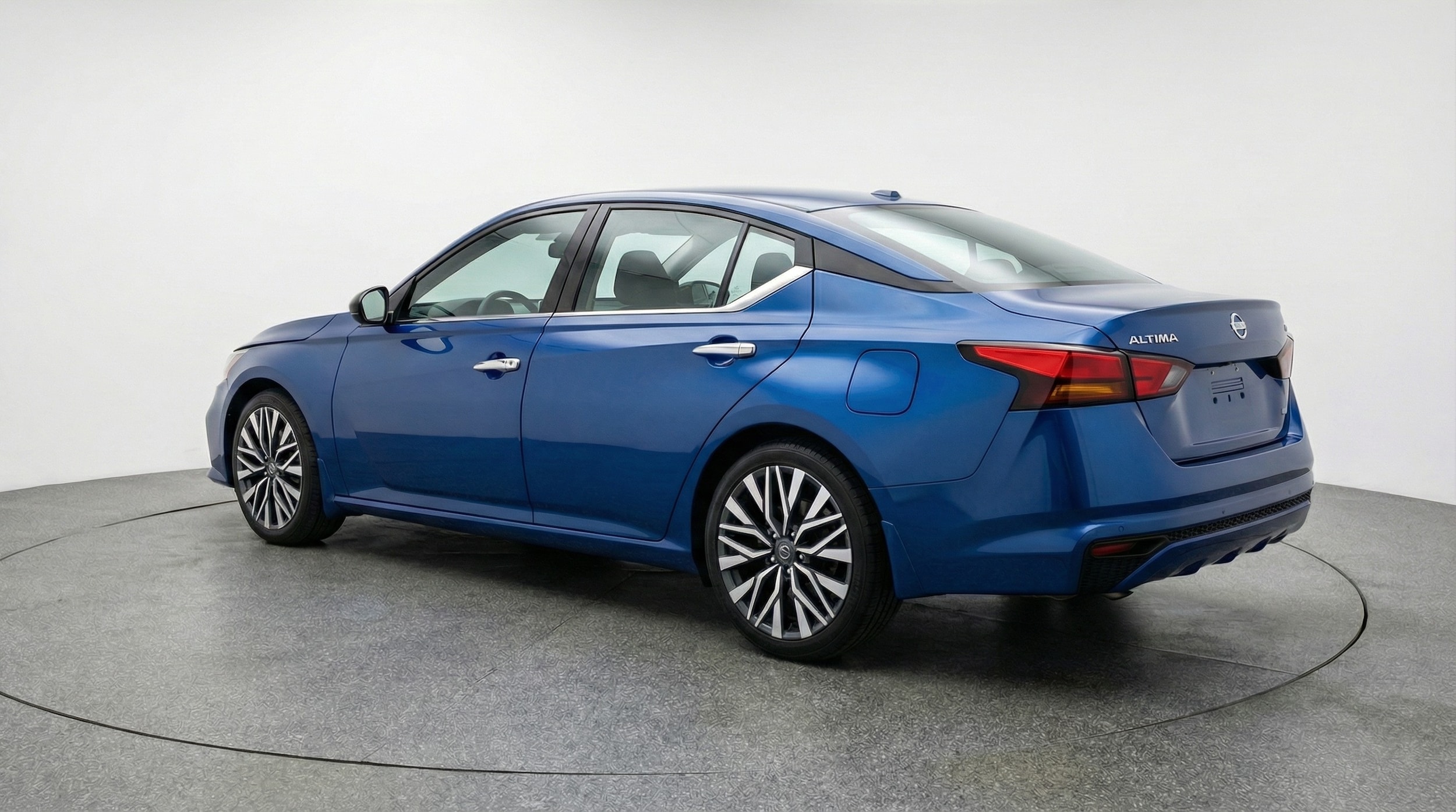 Thumbnail: 2025 Nissan Altima - 5