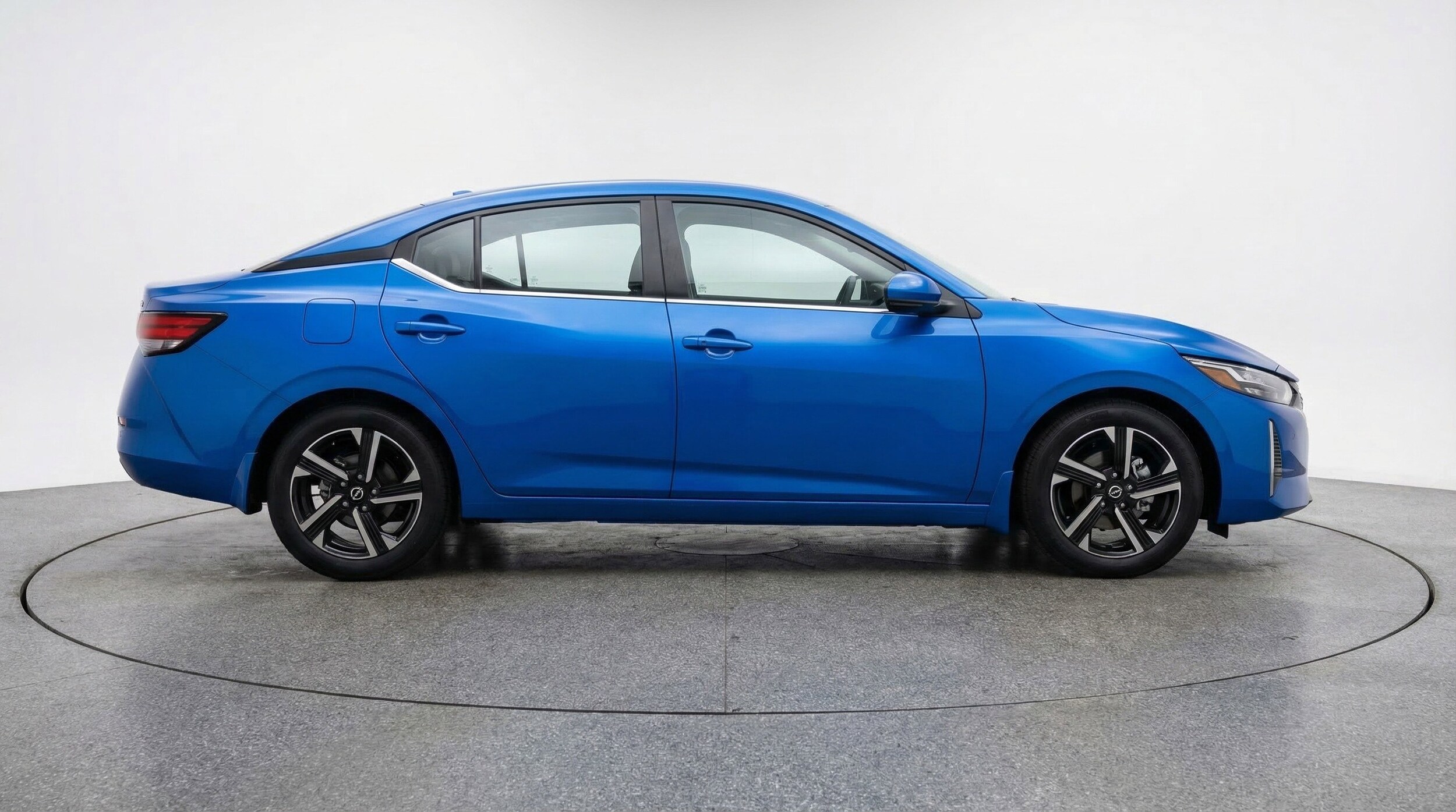 Thumbnail: 2025 Nissan Sentra - 11