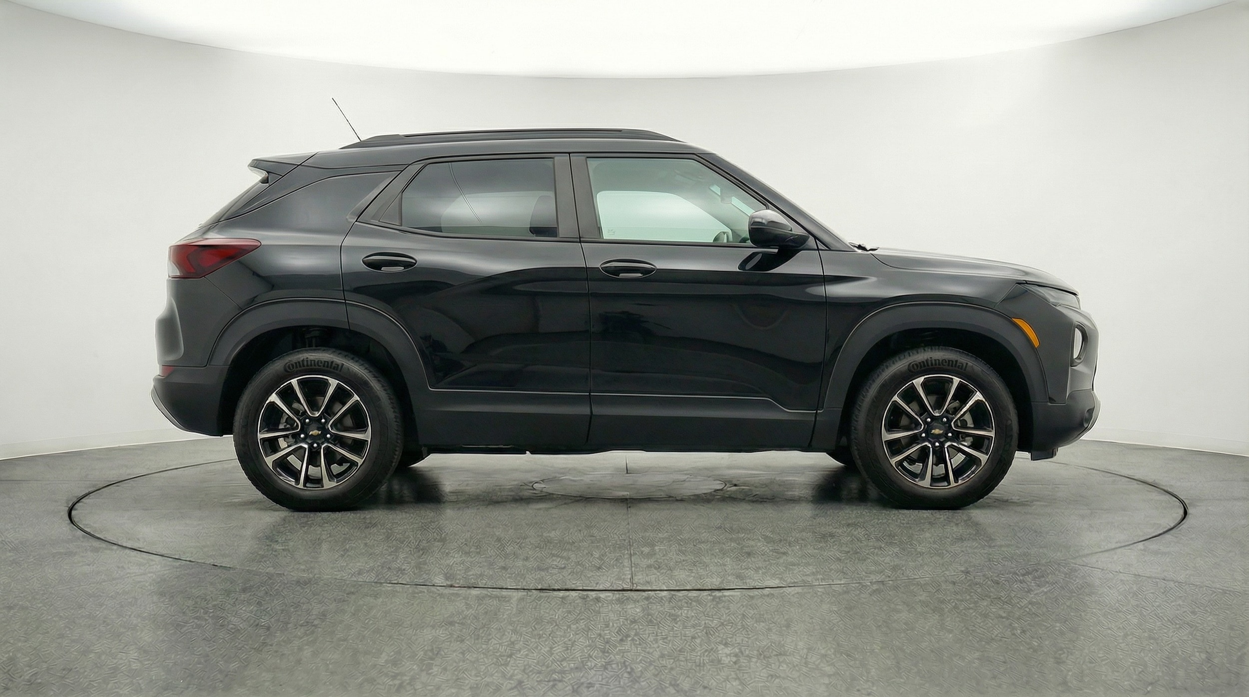 Thumbnail: 2025 Chevrolet TrailBlazer - 8