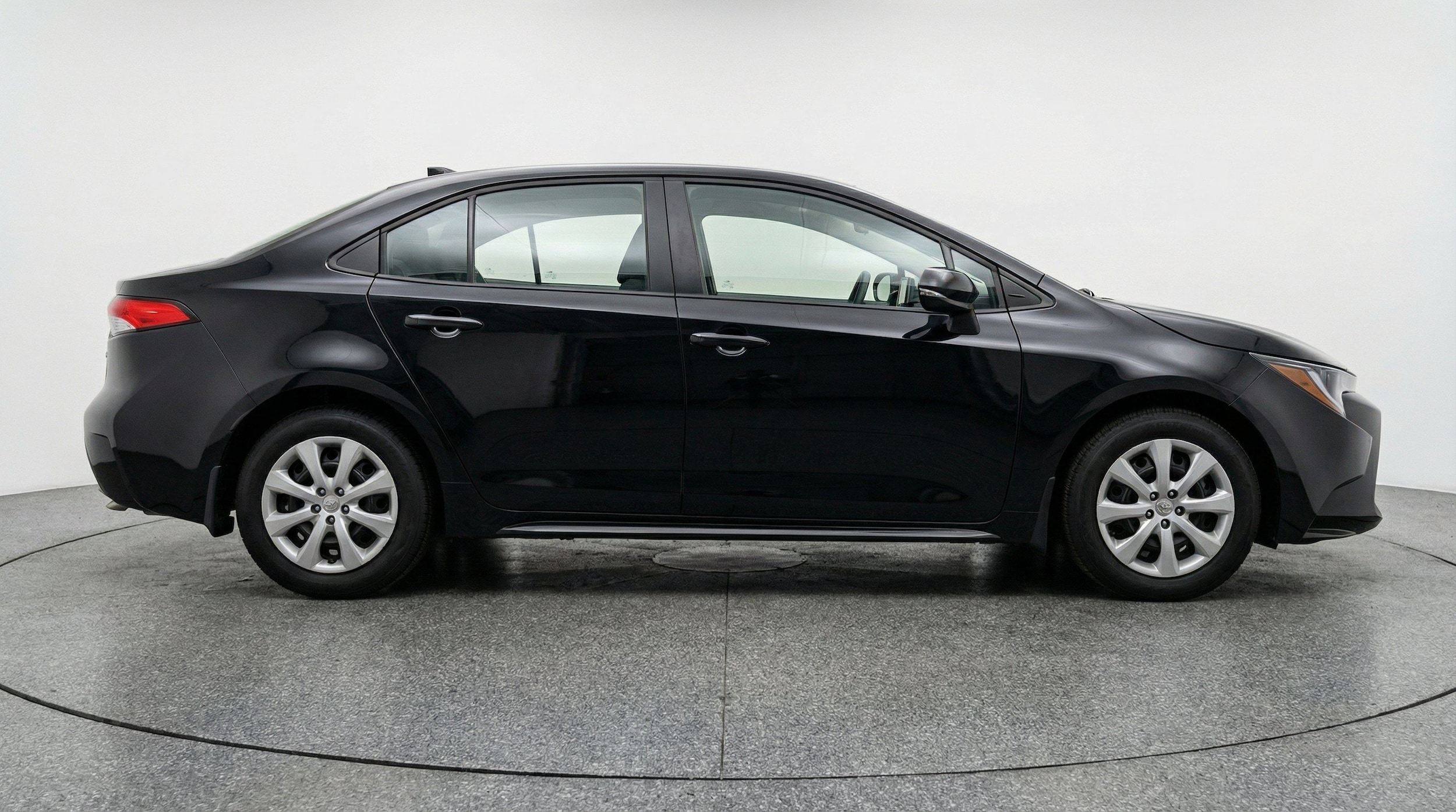 Thumbnail: 2025 Toyota Corolla - 11