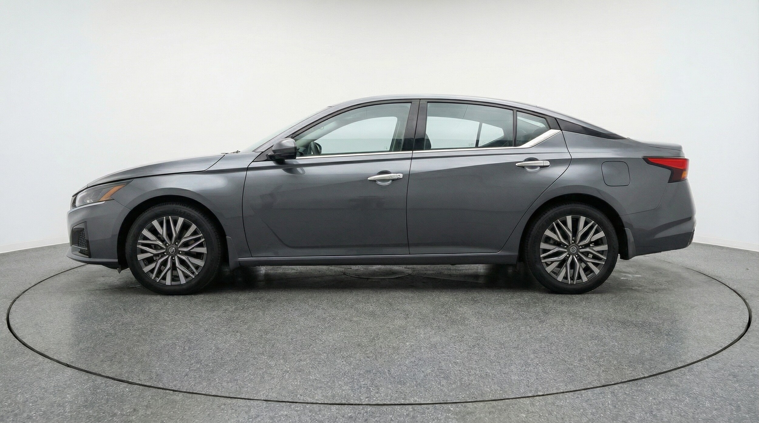 Thumbnail: 2025 Nissan Altima - 4