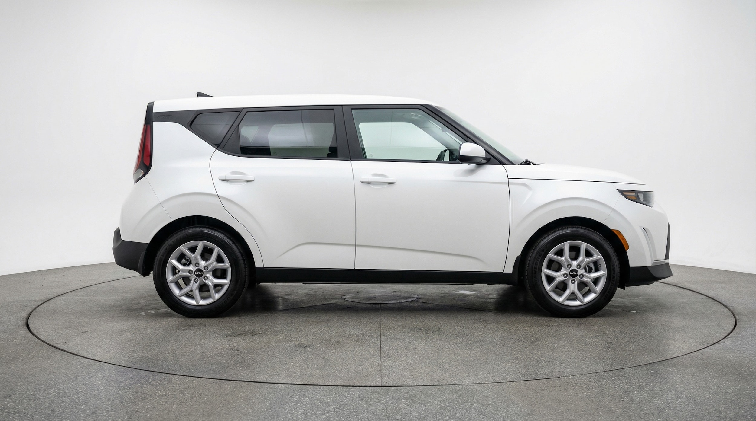 Thumbnail: 2025 Kia Soul - 8