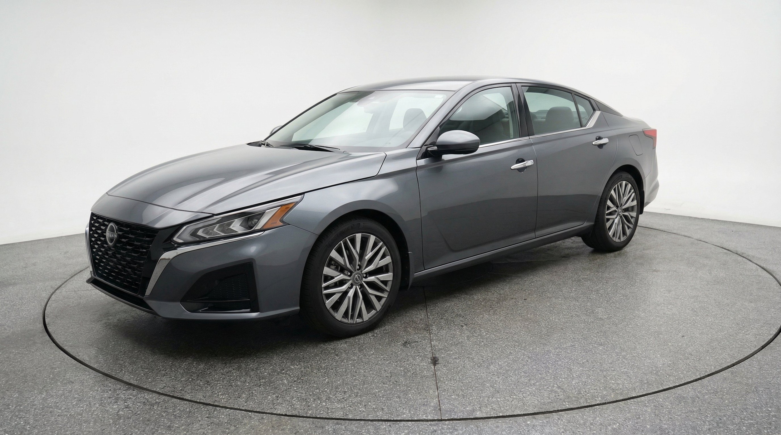 Thumbnail: 2025 Nissan Altima - 3