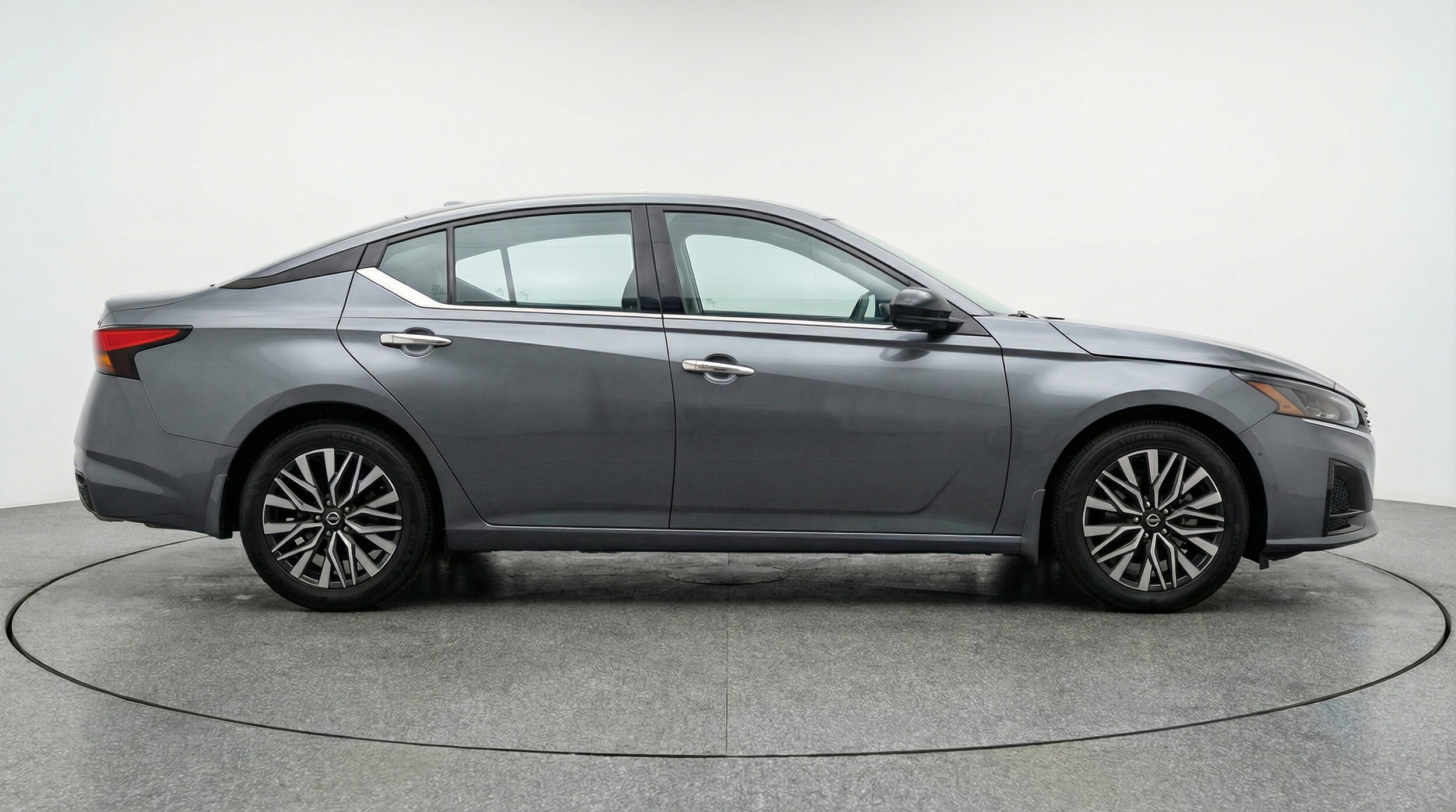 Thumbnail: 2025 Nissan Altima - 8