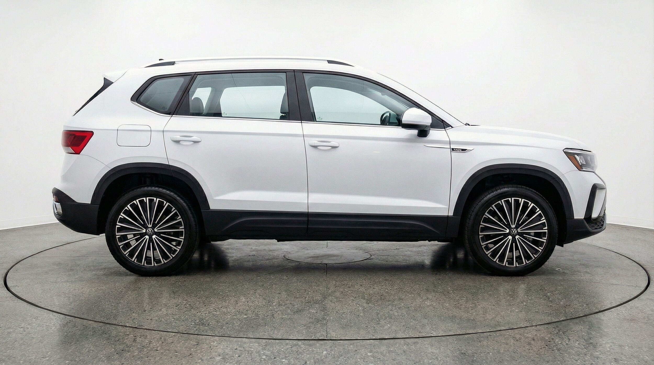Thumbnail: 2026 Volkswagen Taos - 11