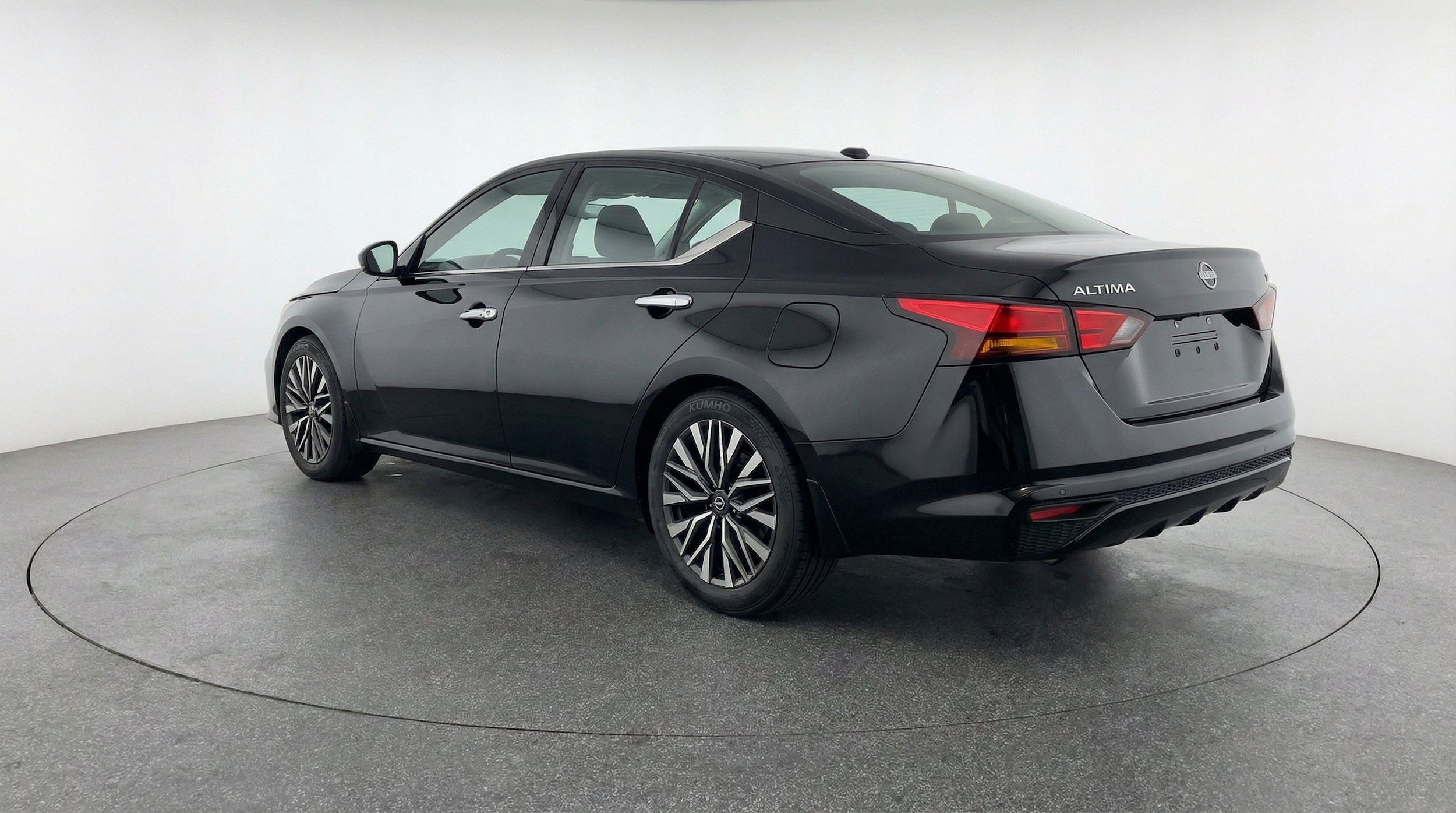 Thumbnail: 2025 Nissan Altima - 6