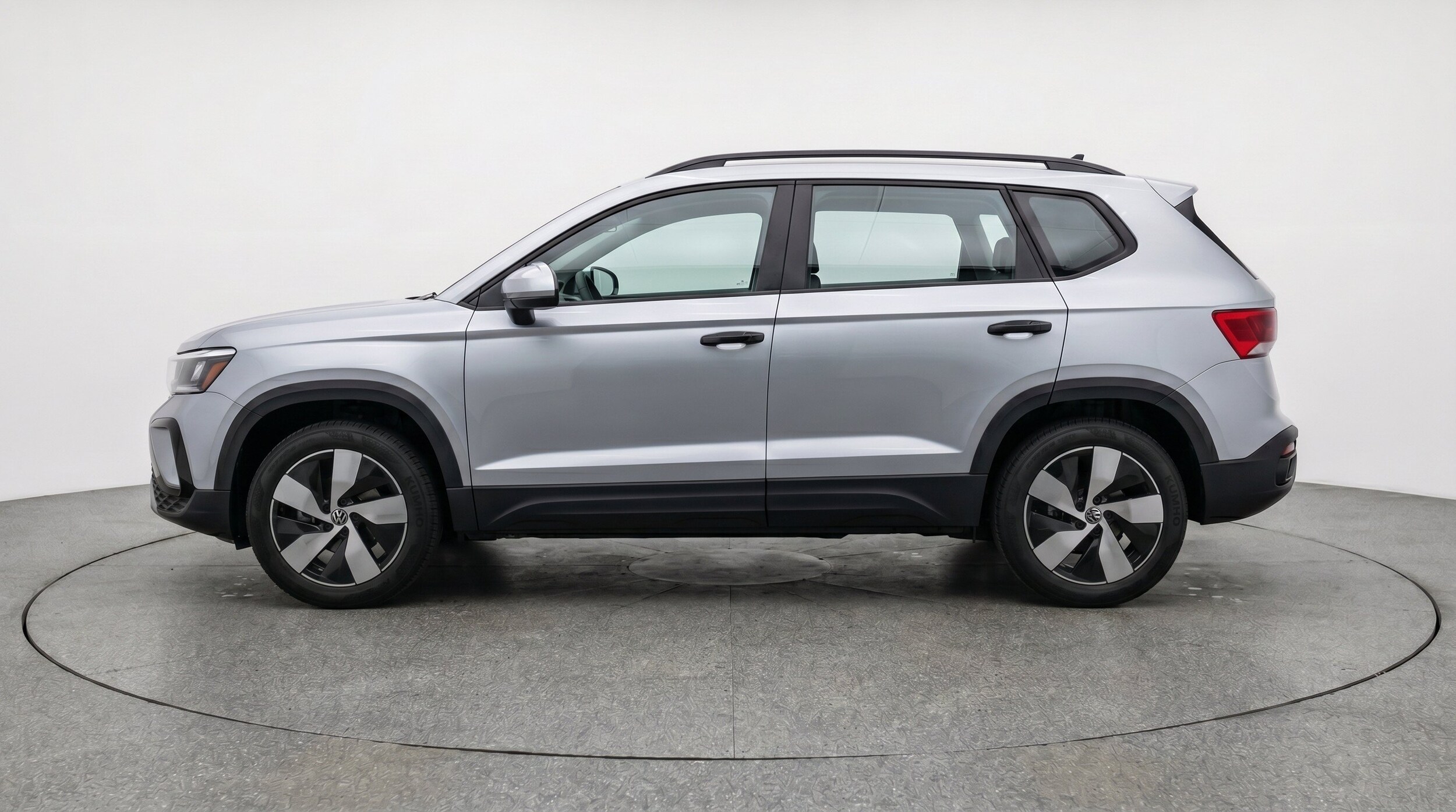 Thumbnail: 2026 Volkswagen Taos - 5