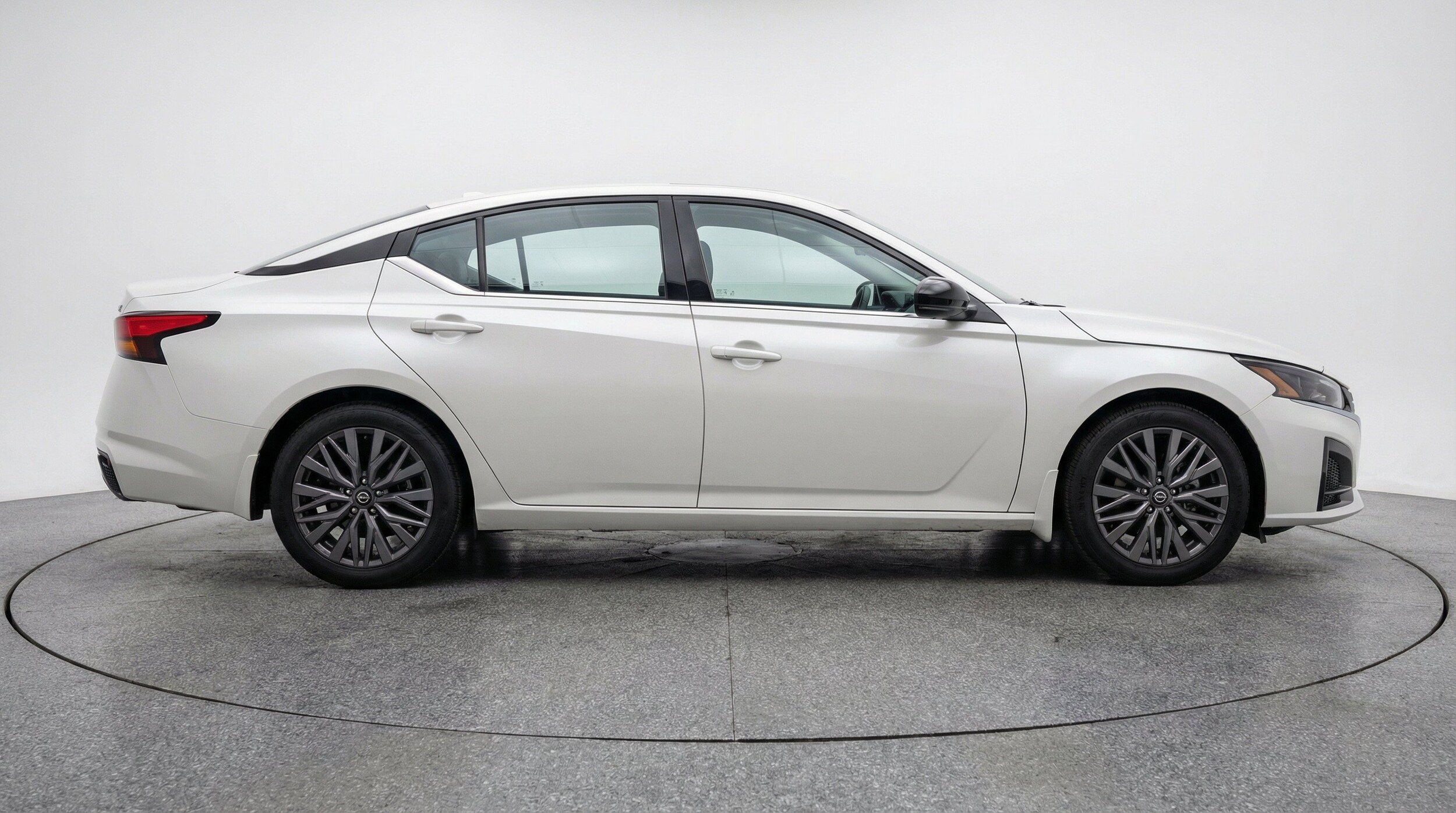 Thumbnail: 2025 Nissan Altima - 11