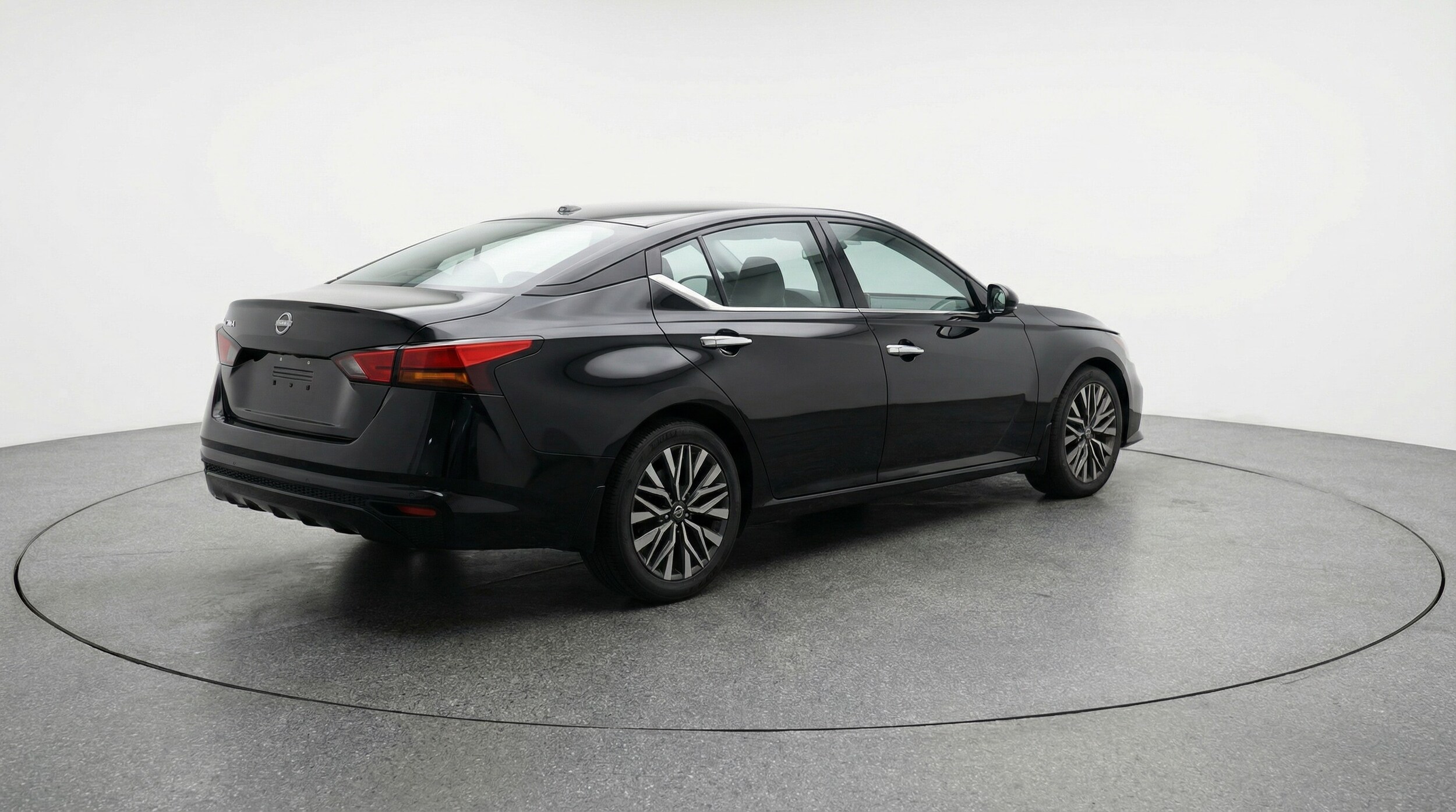 Thumbnail: 2025 Nissan Altima - 7