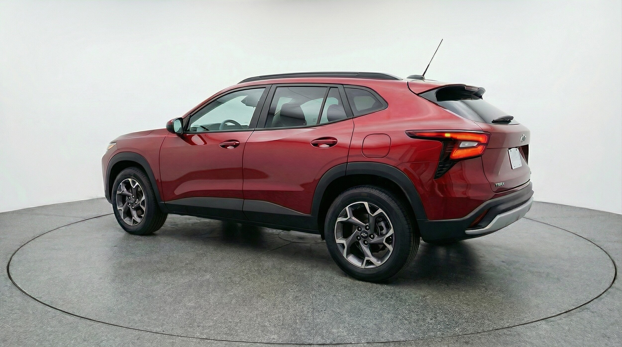 Thumbnail: 2025 Chevrolet Trax - 5