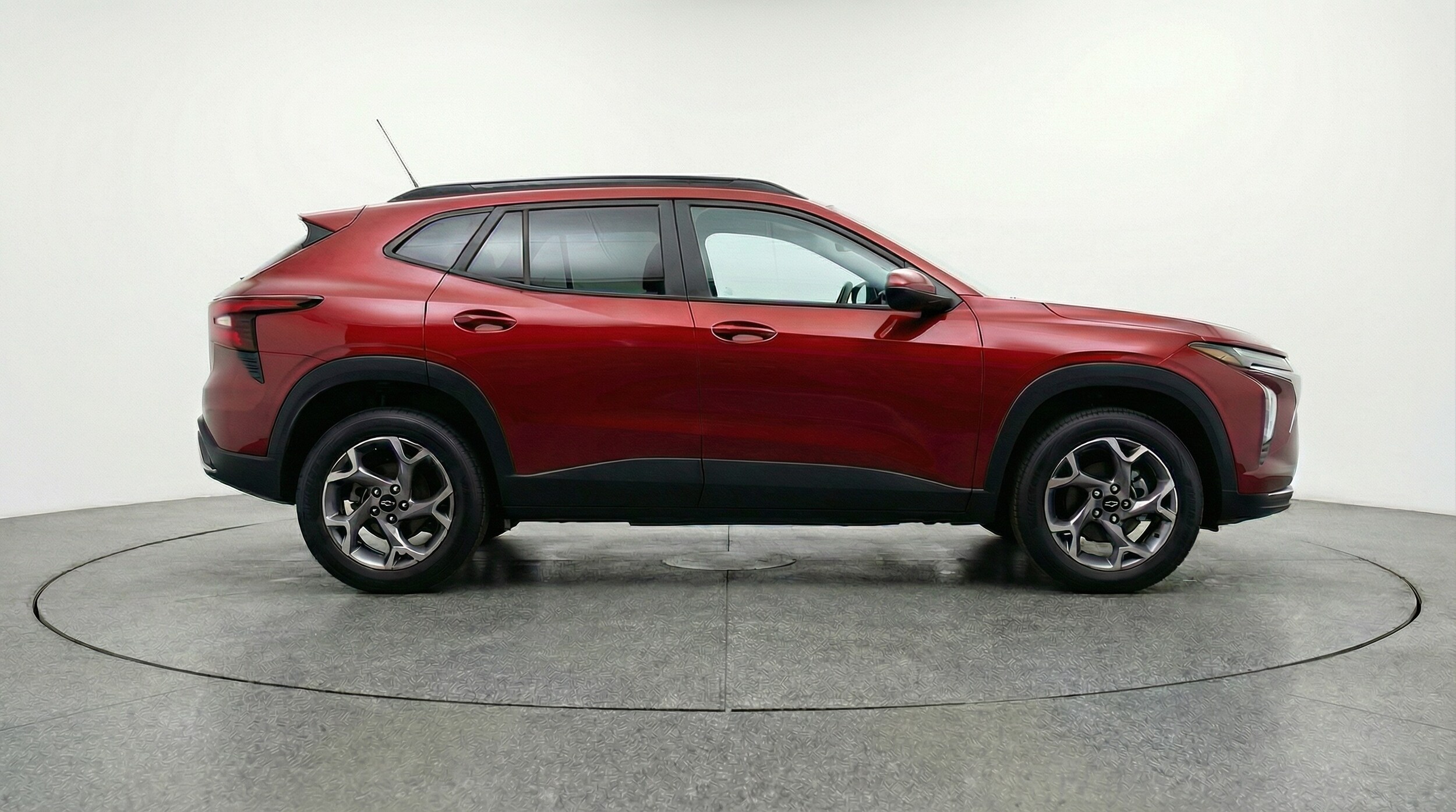 Thumbnail: 2025 Chevrolet Trax - 8