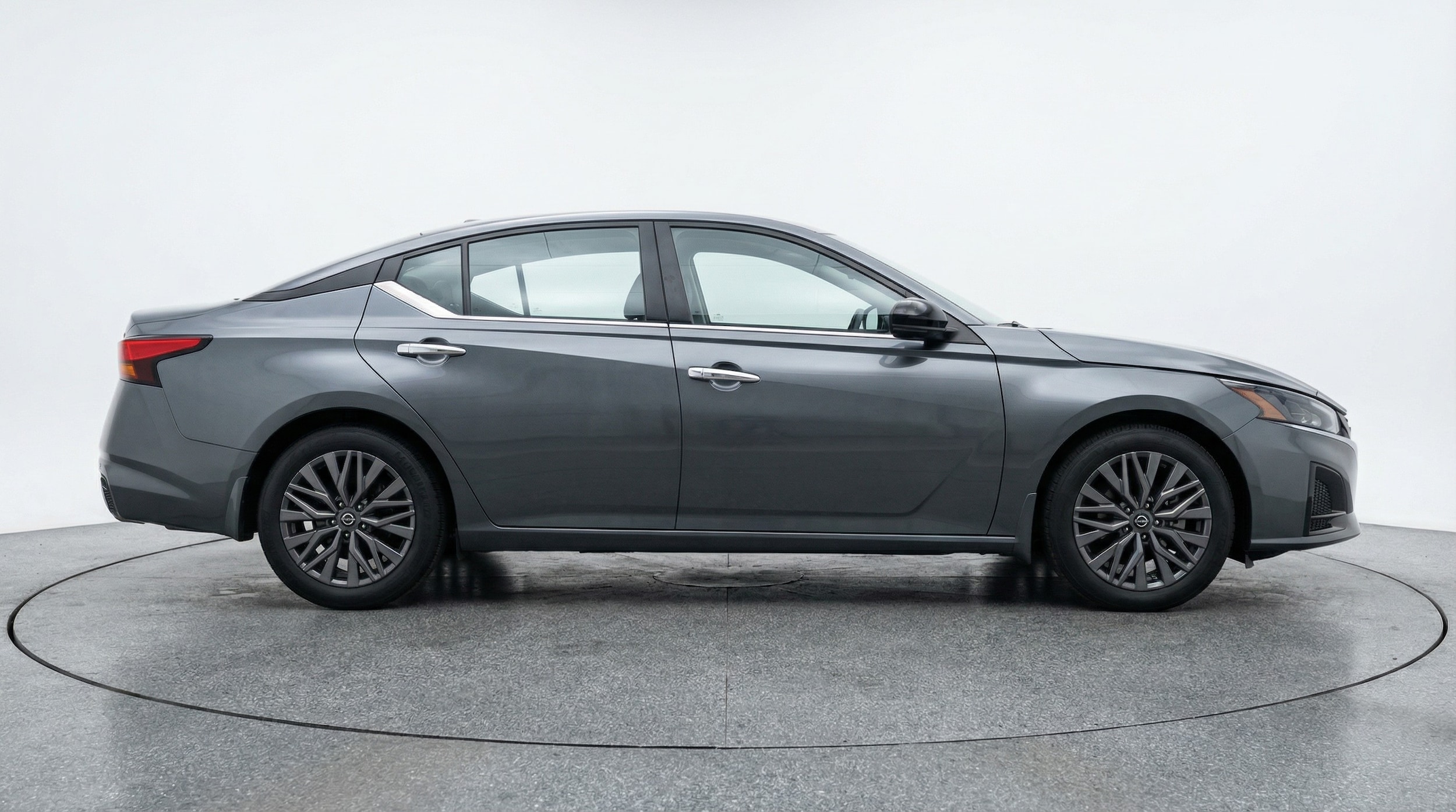 Thumbnail: 2025 Nissan Altima - 8