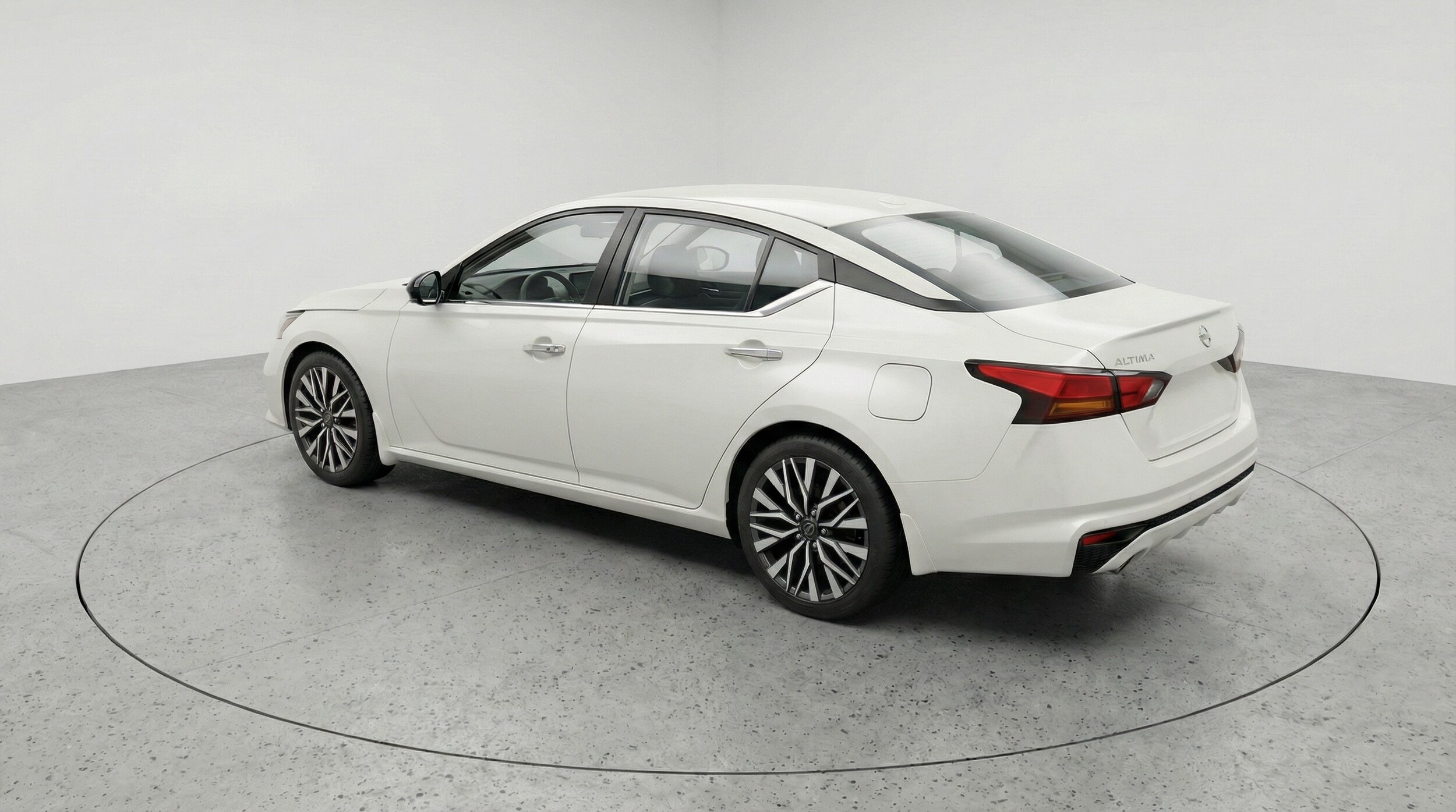 Thumbnail: 2025 Nissan Altima - 5